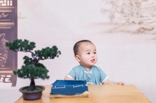 鹿邑宝宝喊肚子疼怎么回事
